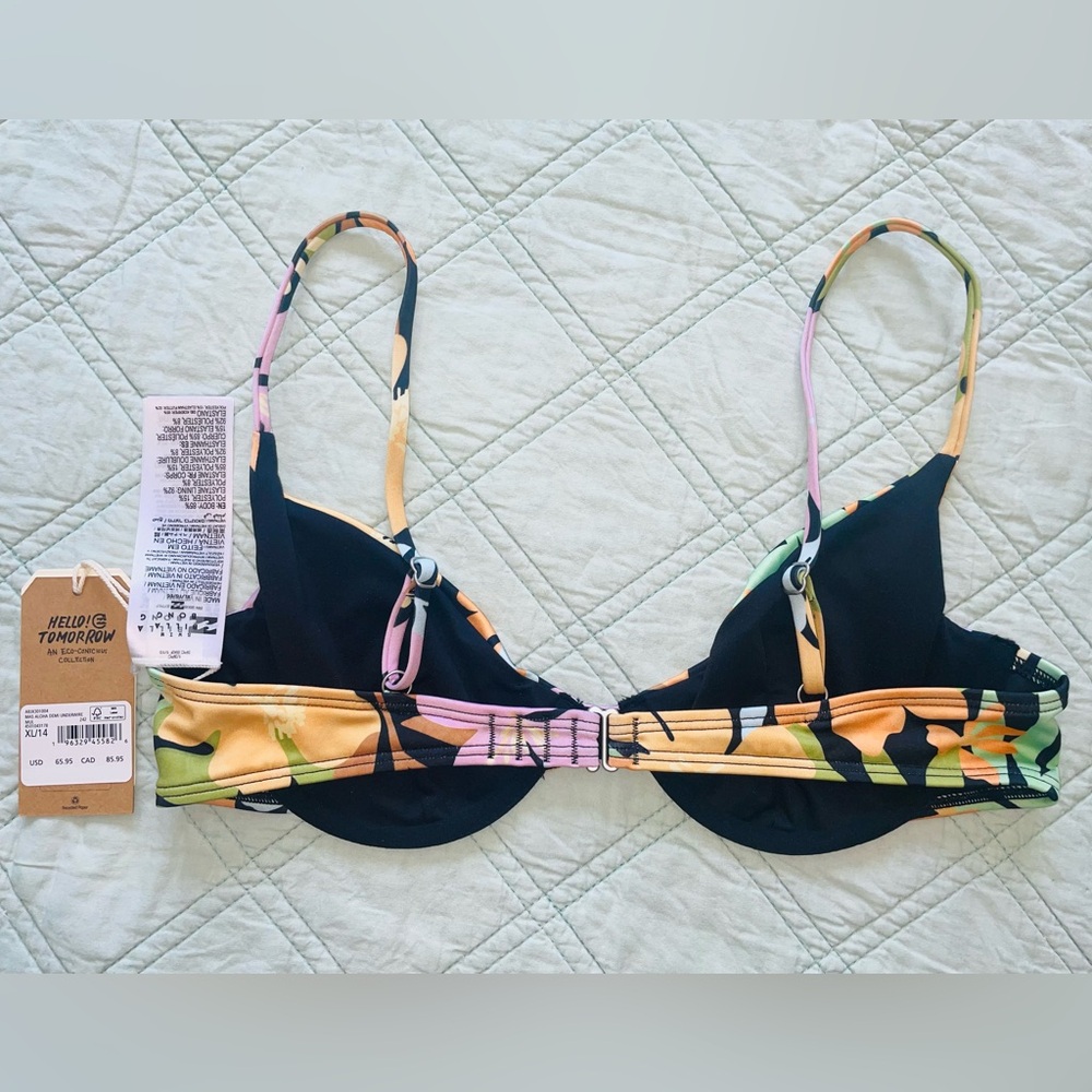 Billabong bikini top (Updated sizes) - Picture 7 of 10